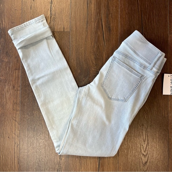 🆕 Nine West midrise Slim straight Jean SZ 2L - Picture 1 of 6